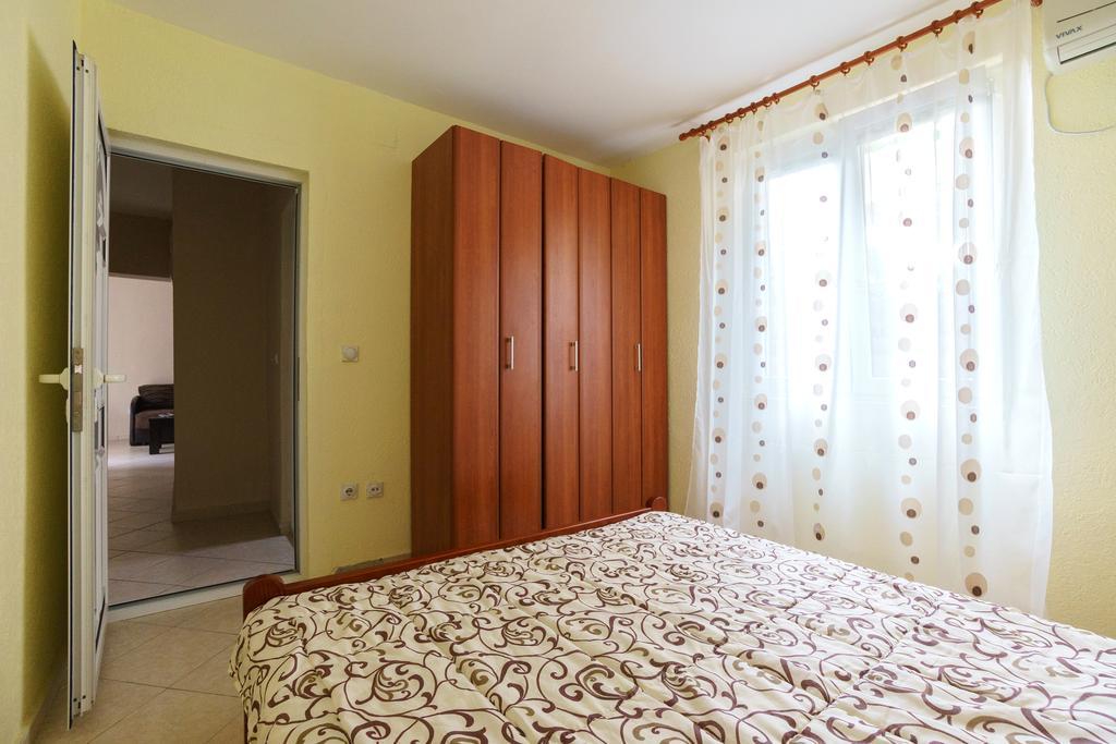Apartments Lora Bar Exterior foto