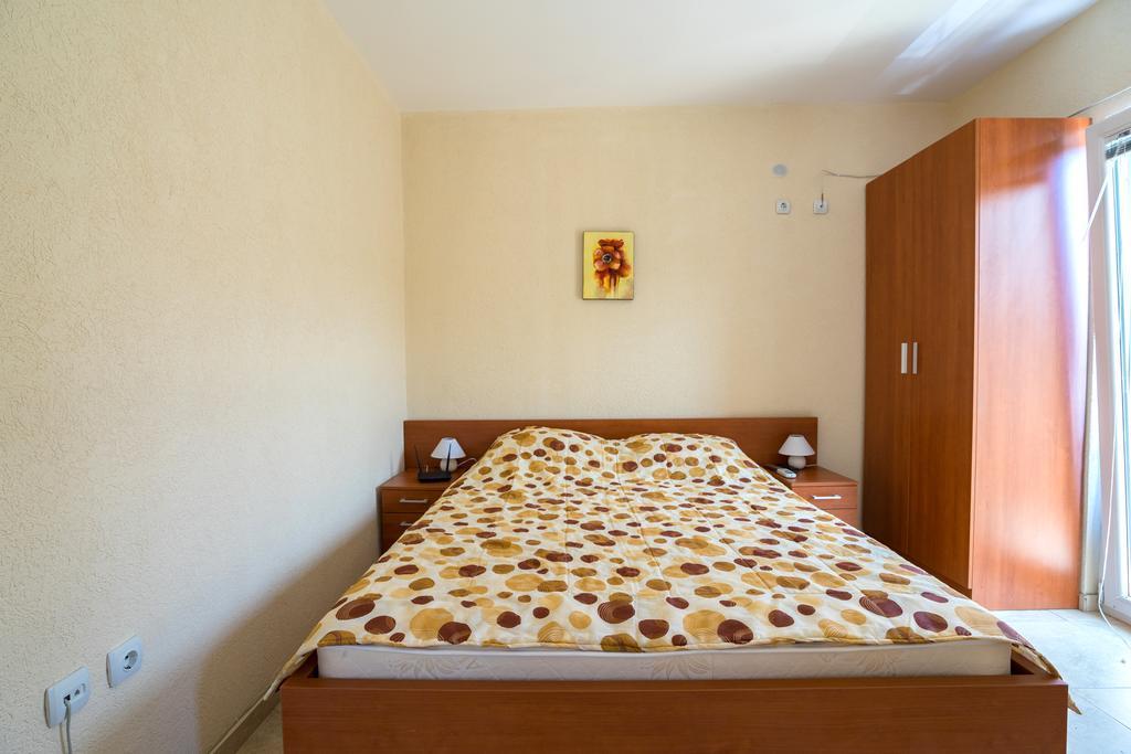 Apartments Lora Bar Exterior foto