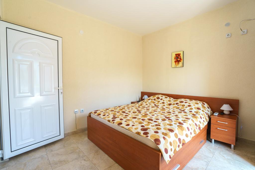 Apartments Lora Bar Exterior foto