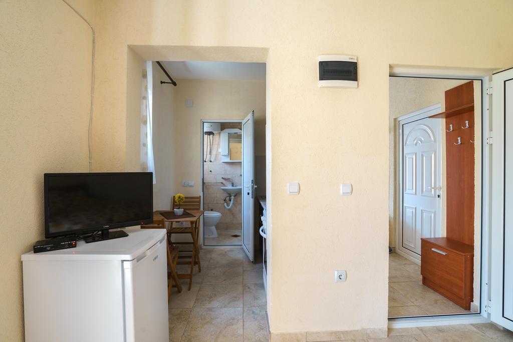 Apartments Lora Bar Exterior foto